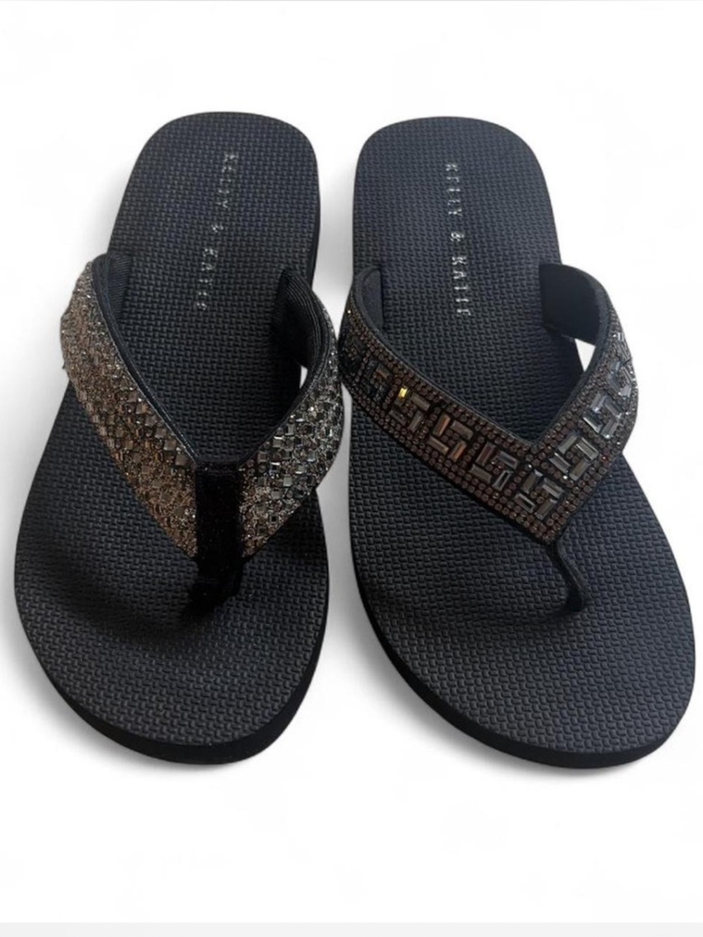 Bundle of 2 Black Flip-Flops Size 6
